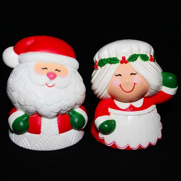 Christmas Salt and Pepper Shakers | Hallmark Santa and Mrs. Claus Shakers - Picture 1 of 14